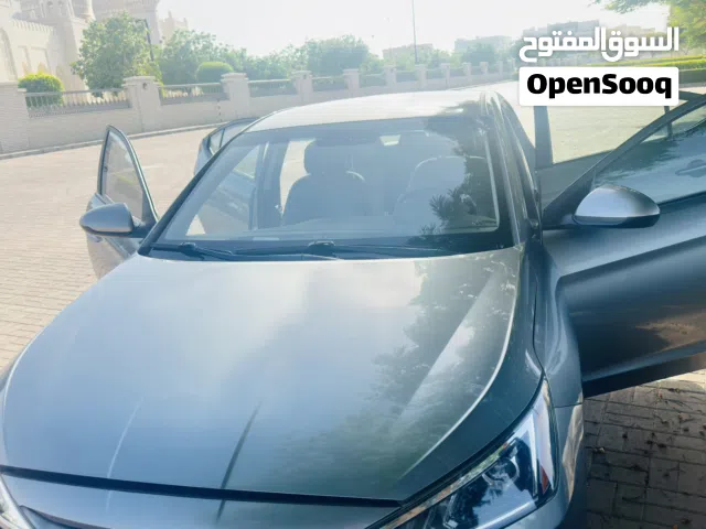 2019 هيونداي النترا SE