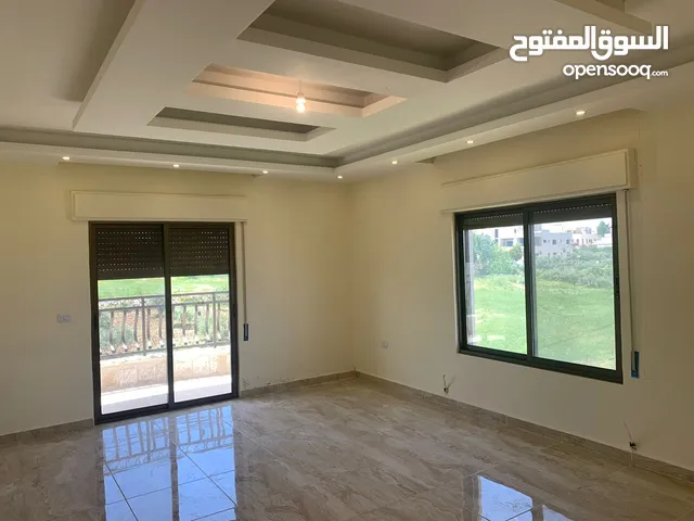 175 m2 3 Bedrooms Apartments for Sale in Salt Shafa Al-Amriya