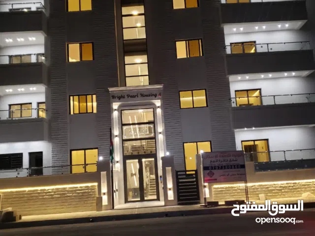 شقه طابق ثاني في البنيات مساحه 147 متر بتشطيبات رائعه بالقرب من جامعه البتراء وطريق المطار