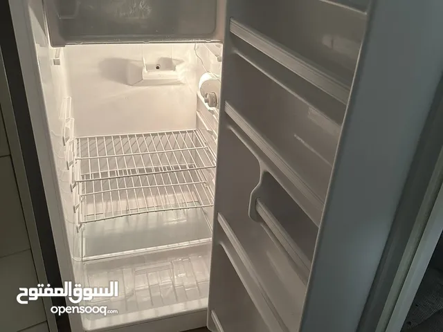 wansa refrigerator with small freezer, Ocean freezer براد ونسا مع فريزر صغيرة، و اوشين فريزير