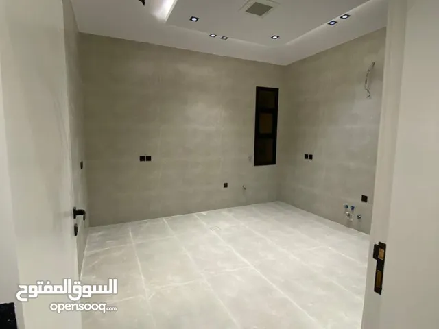 180 m2 5 Bedrooms Apartments for Rent in Al Madinah Ad Difa