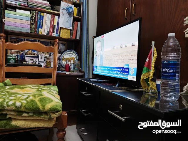 Cemor Smart 32 inch TV in Jerash