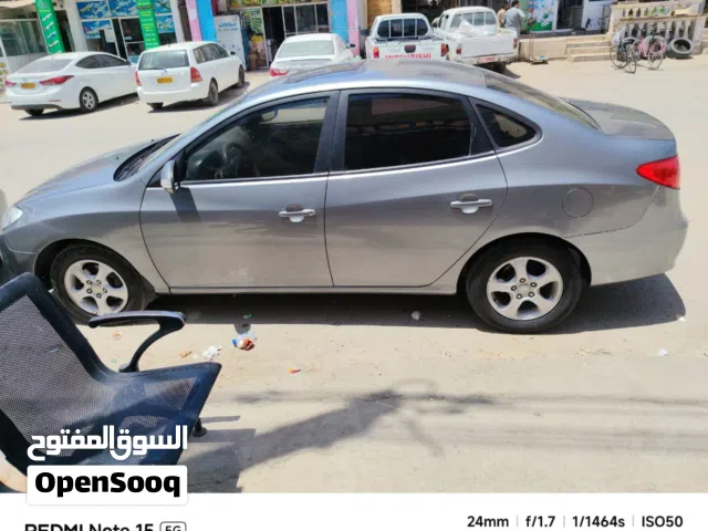 2010, هيونداي, النترا, Standard