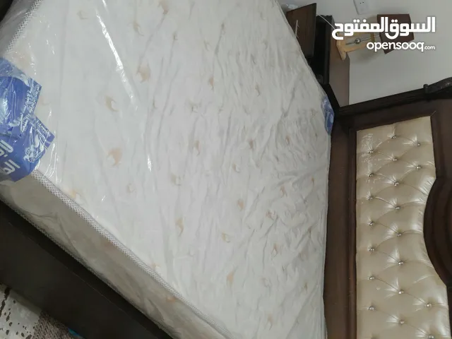 فرشة طبية جديدة قياس 200 طول و 180 عرض.  و 10cm ارتفاع