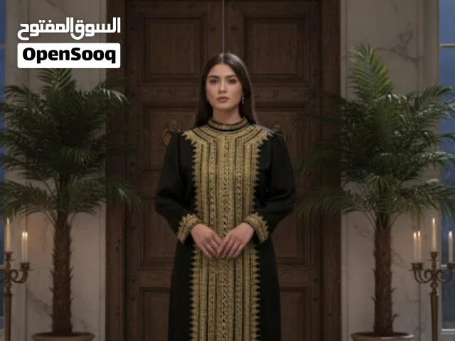 ثوب أسود قماش حبر مطرز