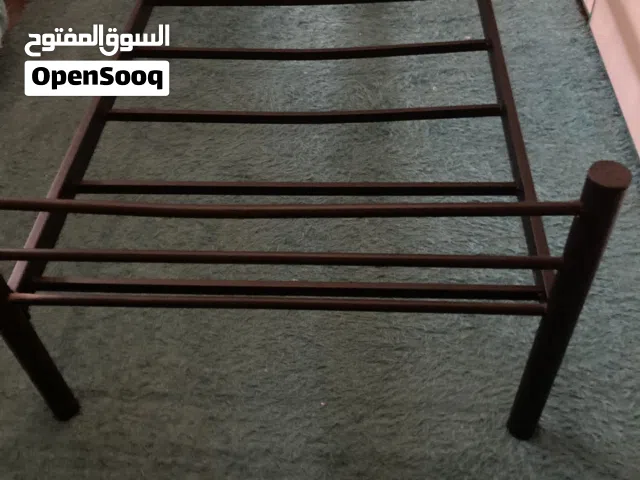 سرير مفرد حديد بحاله الوكاله