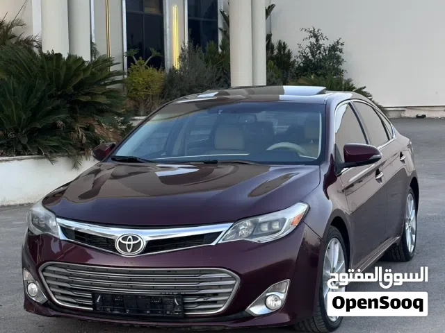 2014 تويوتا افالون Limited