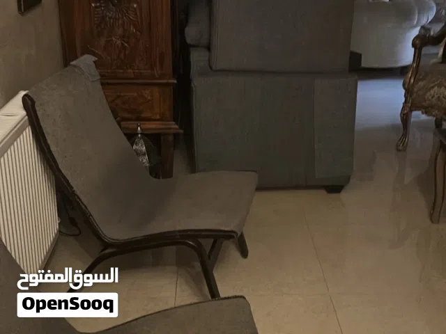 لسرعة البيع تم تخفيض السعر كورنر مستعمل تفصيل وكنب عدد 2 وارد السعودية وكرسيين مدخل دانيماركي