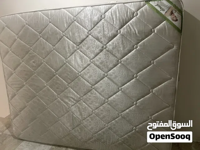 فرشه للبيع بحالة ممتازه20د