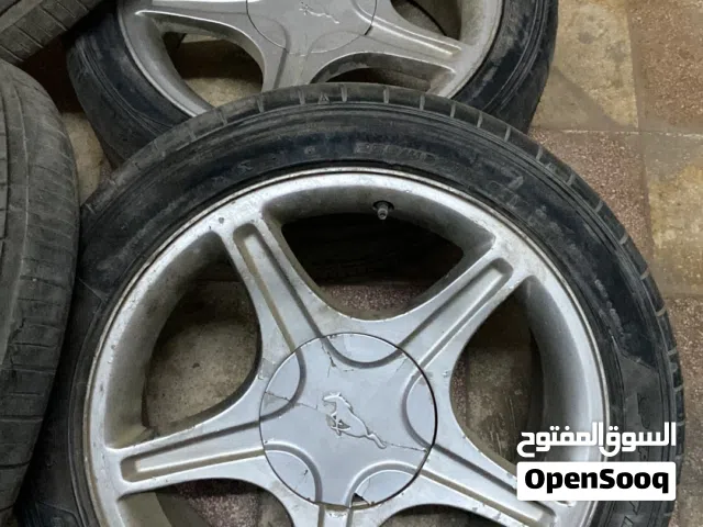للبيع 4 رنجات موستانج 2004 وكالة