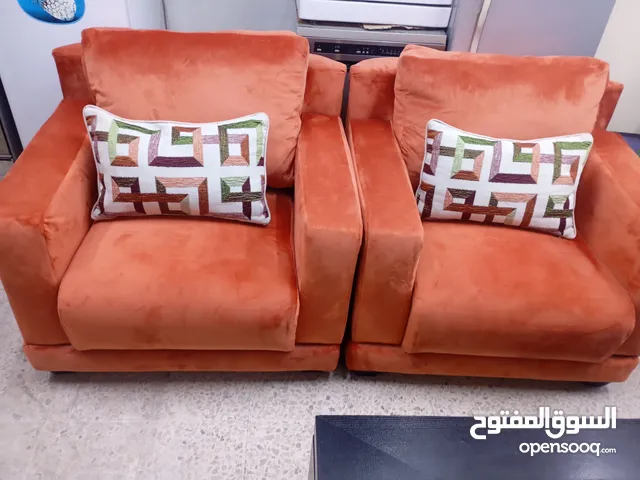 كنب عدد 2 منجد جديد بحال ممتازه جدا