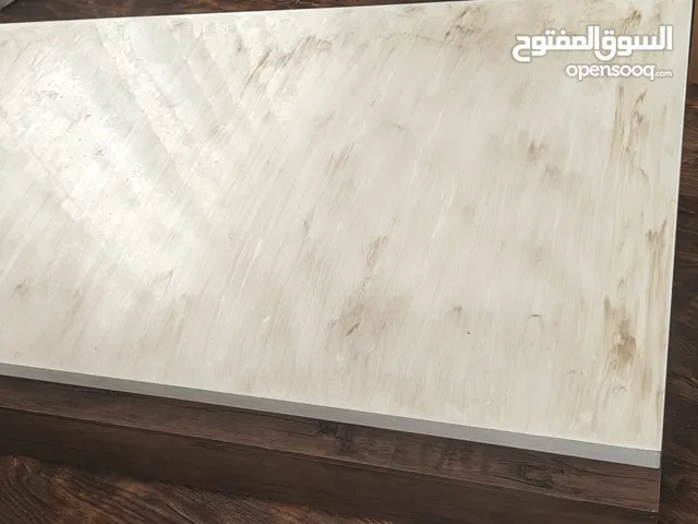 طاوله وسط كبيره