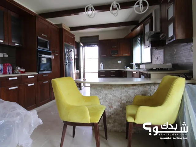280m2 3 Bedrooms Apartments for Rent in Ramallah and Al-Bireh Al Tira