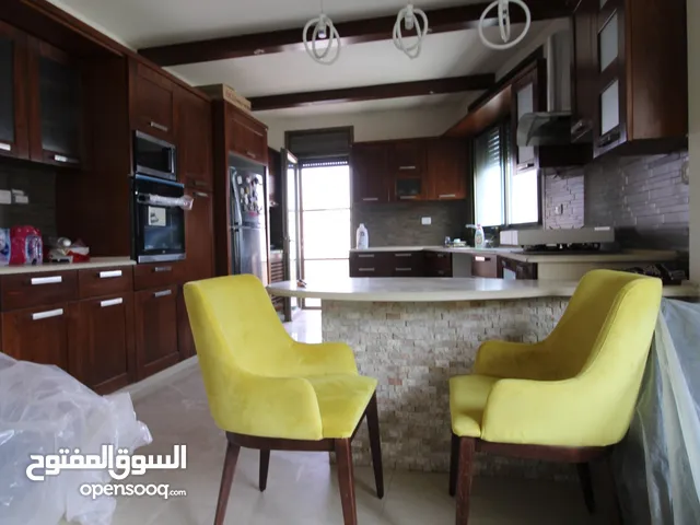 280m2 3 Bedrooms Apartments for Rent in Ramallah and Al-Bireh Al Tira