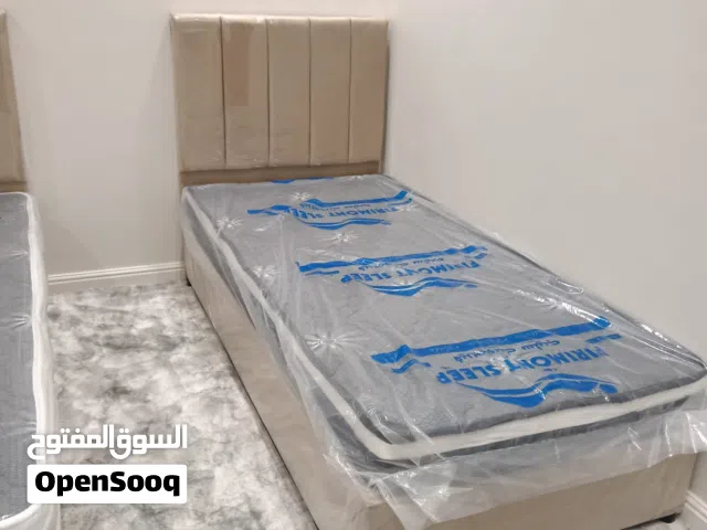 سرير مع مرتبة لباد رتفاع 15 سم