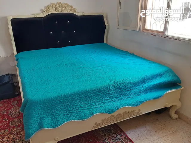 غرفة نوم للبيع