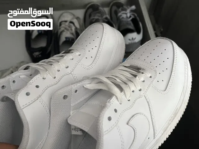 بوت نايك ايرفورس يعتبر جديد