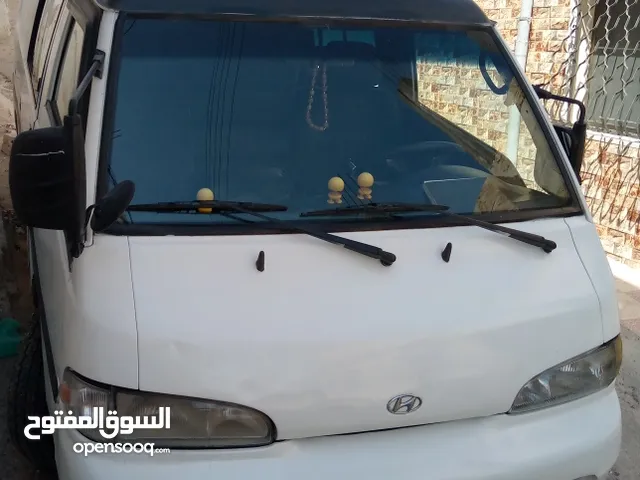 Used Hyundai H 100 in Zarqa