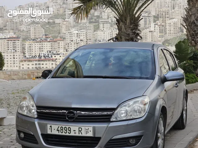 اوبل استرا 2006