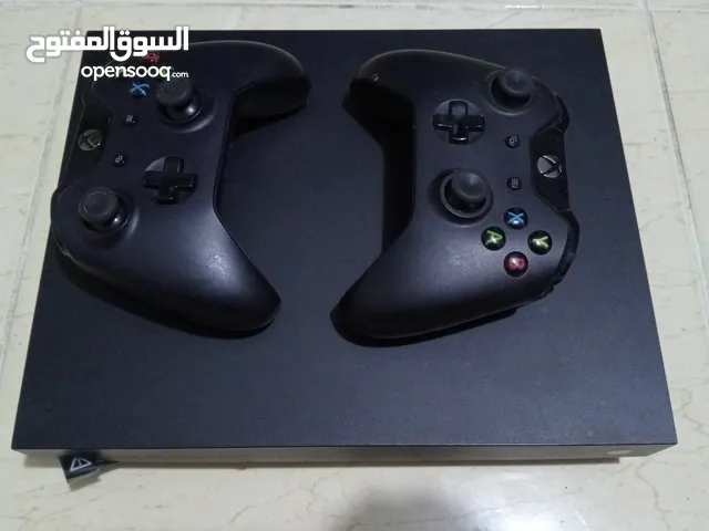 XBOX ONE X كالجديد مساحه الف جيجا