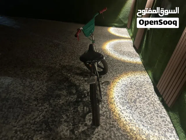 قاري ابو نجمة ماصارله سنه استعمال خفيف الكشن يبيله تصليح والتأير مركب عليه سنقل