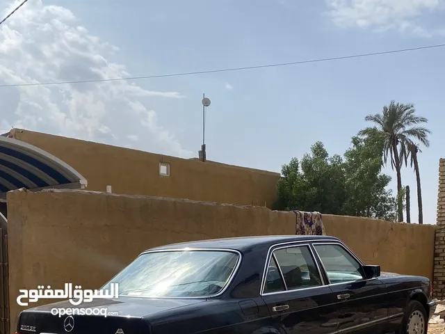 مارسدس جامبو رئاسي 300موديل 1986 رقم إنكليزي بغداد