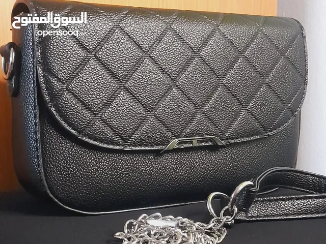 Black Quilted Crossbody Bag – Stylish & Versatile For Sale