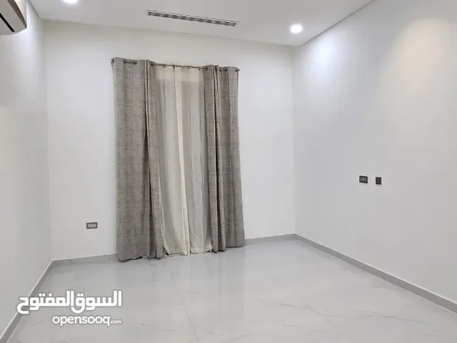 للايجار غرفه وصاله مدخل خاص نظيفه جدا في منطقة شعبة الوطاه 2300 شهري شامل