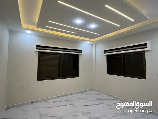 200 m2 3 Bedrooms Townhouse for Sale in Zarqa Shomer