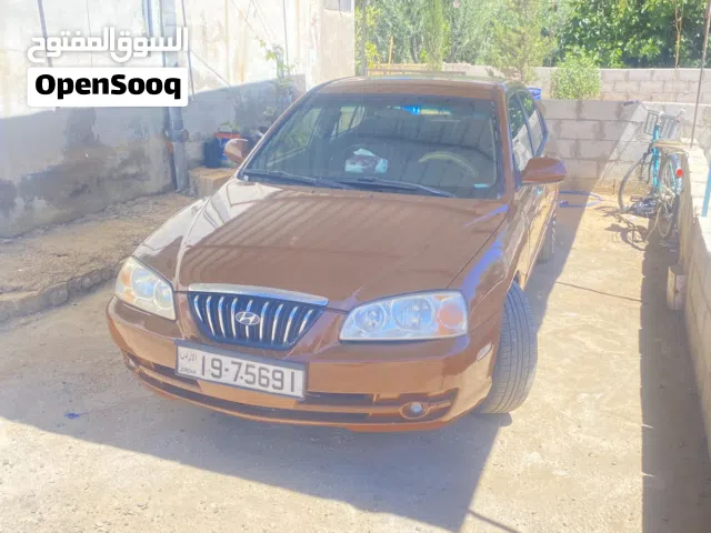 2001 هيونداي افانتي SE