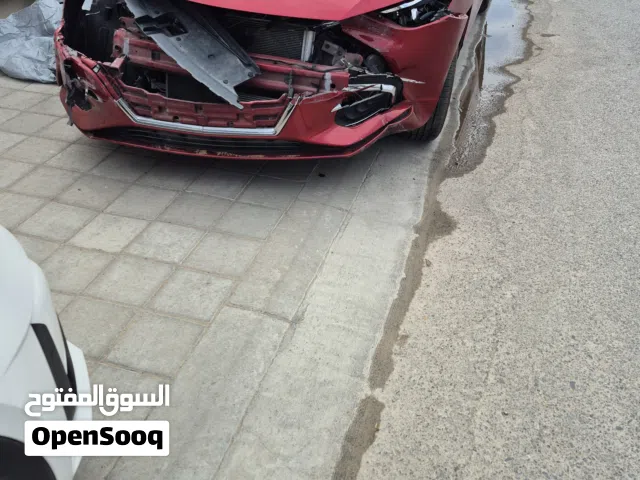 mg 5 2024 للبيع بالحادث . .