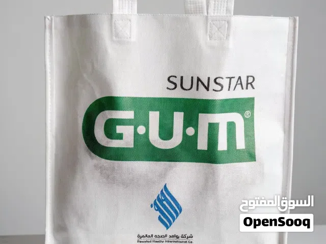 نحوّل أفكارك إلى هوية بصرية احترافية تترك أثرًا وتزيد من حضور علامتك التجارية.
