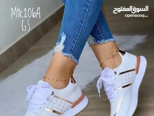 Other Comfort Shoes in Al Dakhiliya