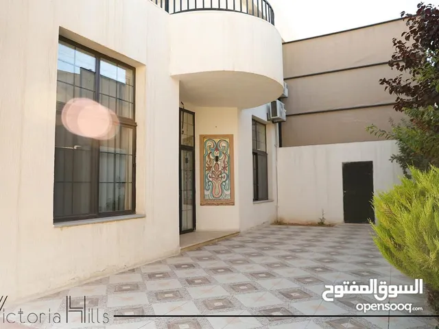 3 Bedrooms Chalet for Rent in Amman Mobes