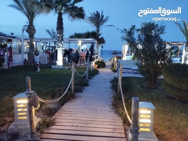 نزل سمح للبيع في جربه عالبحر مباشرة