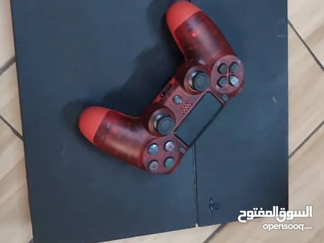 للبيع بلايستيشن 4 نظام فات - نظيف وعرطة
