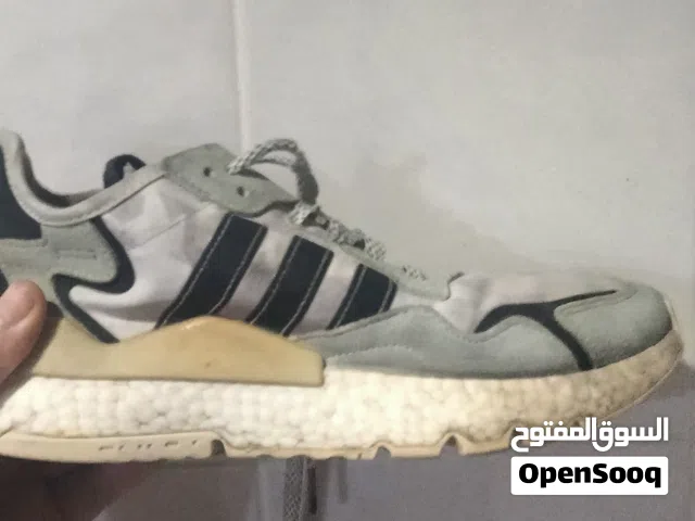 Adidas shoes running
