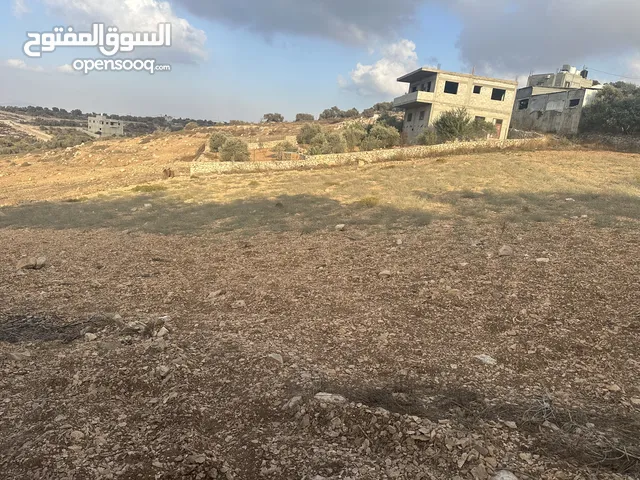 ارض بناء مصنفه A في عصيره الشمالية