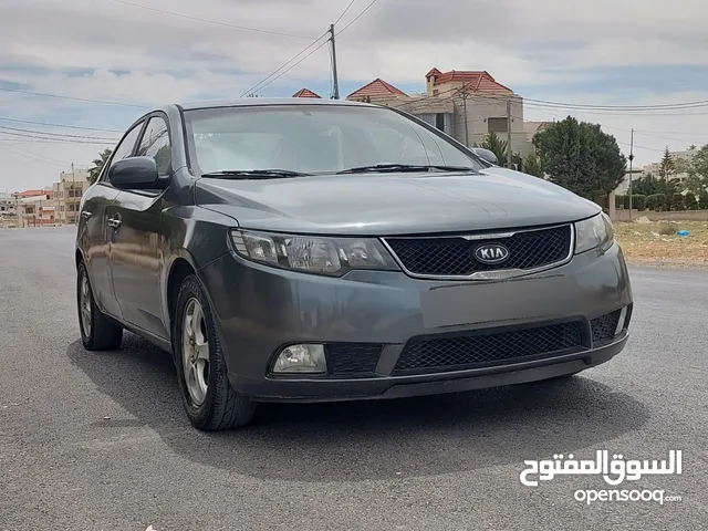 كيا سيراتو 2012 بحالة ممتزة بسعر مغري