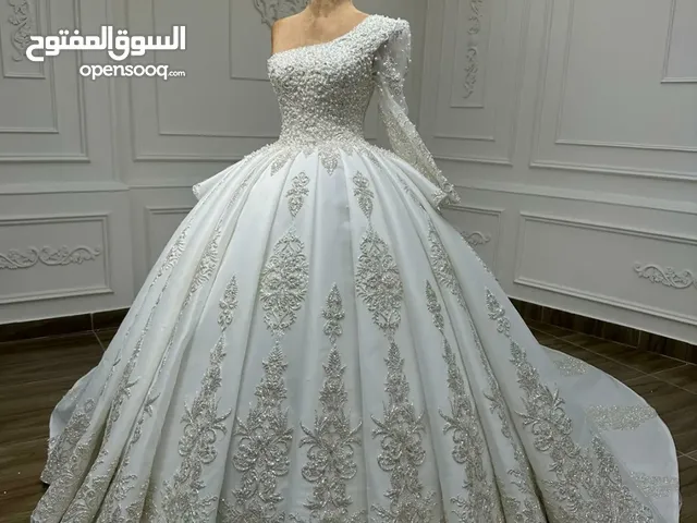 فستان زفاف كم بكم لولو