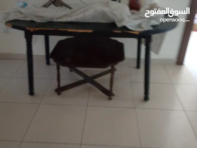 طاوله. سفرة خشب زان