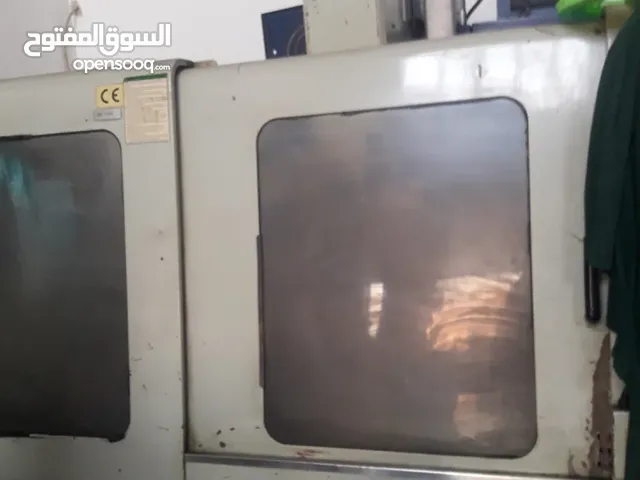 معدات خراطة للبيع