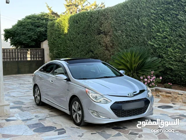 هيونداي سوناتا فل كامل بحالة الوكالة استخدام بسيط جدا للبيع
