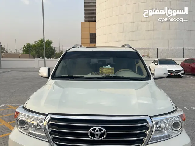 Used Toyota Land Cruiser in Abu Dhabi