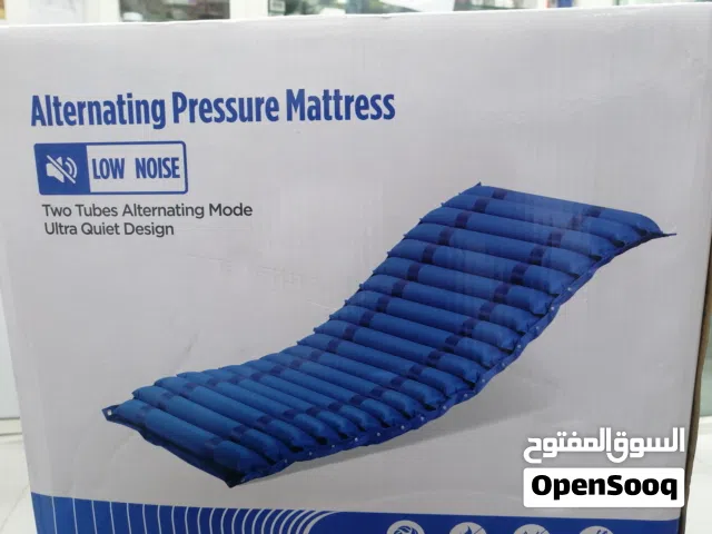 مرتبه هوائيه عاليه الجوده جديده على الكرتون