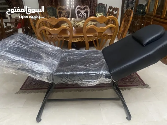 تخت رموش/مساج /تجميل للبيع غير مستعمل