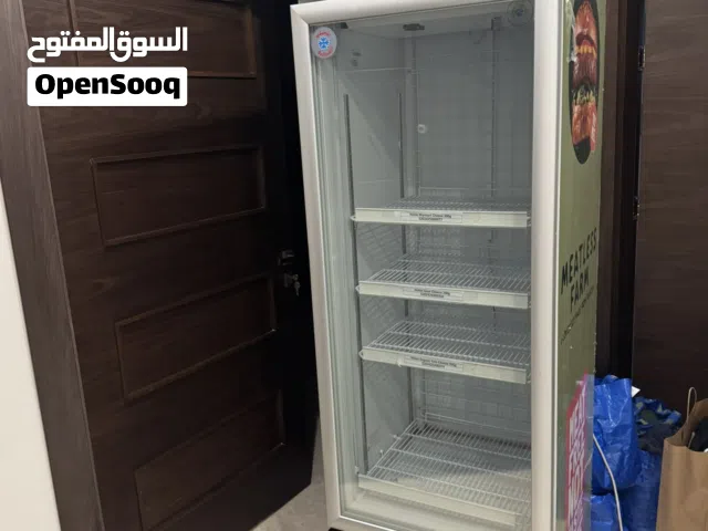 فريزر عرض من البعلبكي بحالة ممتازة للبيع