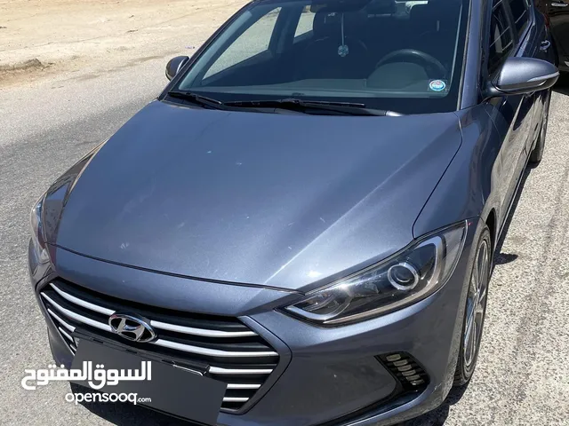 Used Hyundai Avante in Amman
