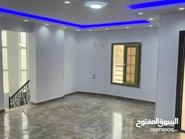 170 m2 3 Bedrooms Apartments for Rent in Cairo First Settlement