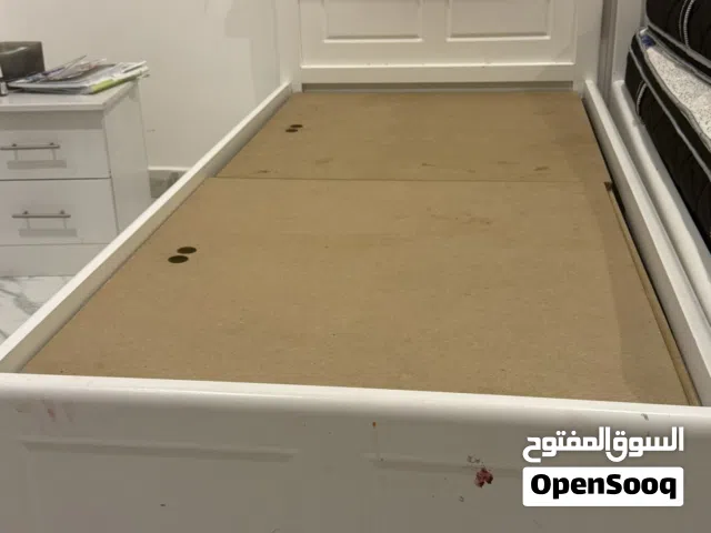 سرايرالعدد2  مستعمليفيهم تخزين تحت مفرد الحجم الكبير ب60 الي صامل ما قصر معه